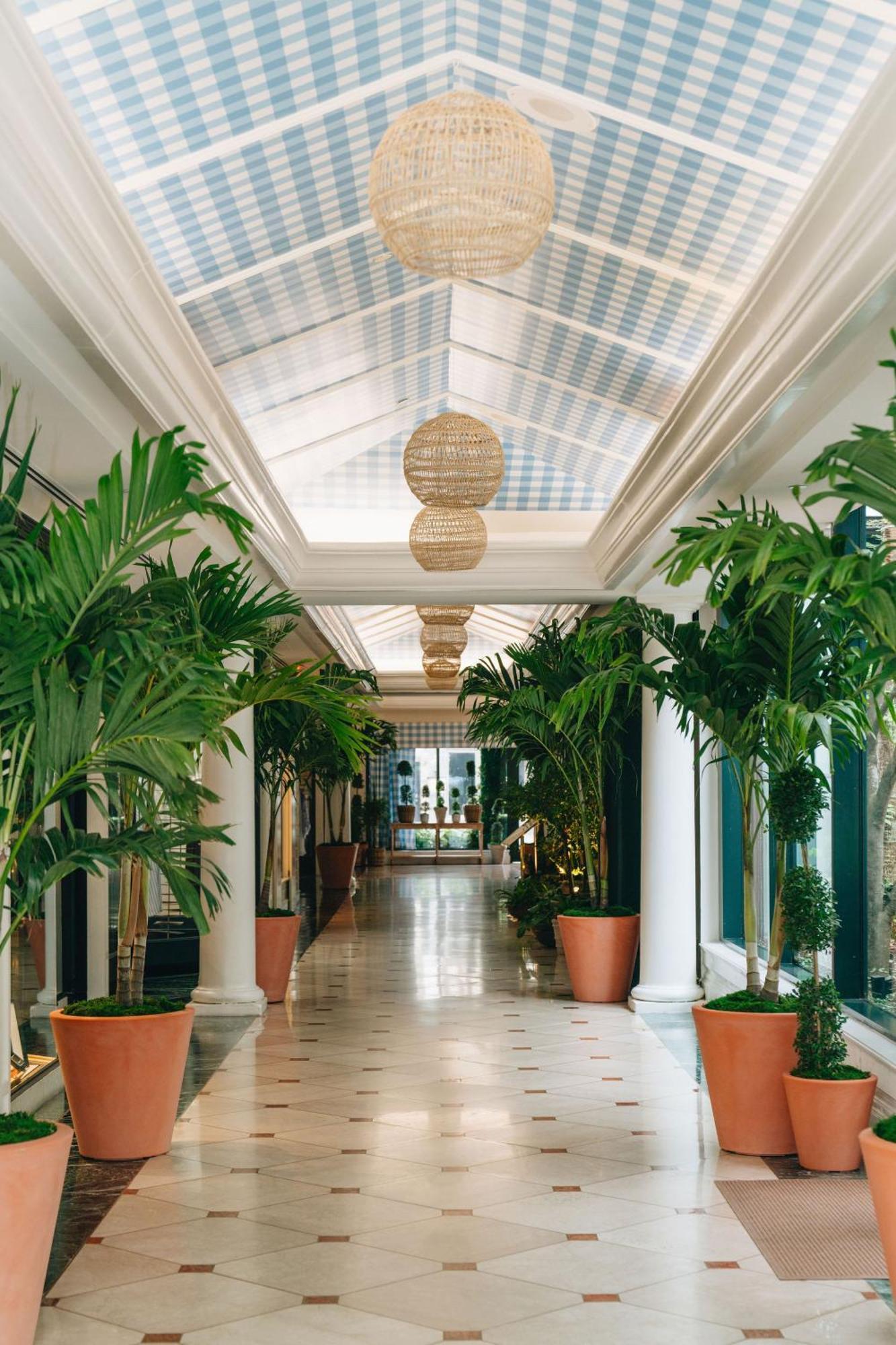 The Charleston Place Exterior photo